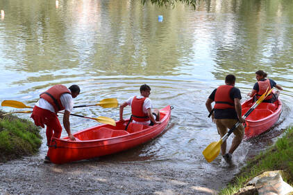 course de canoës - Fête des berges à Véretz